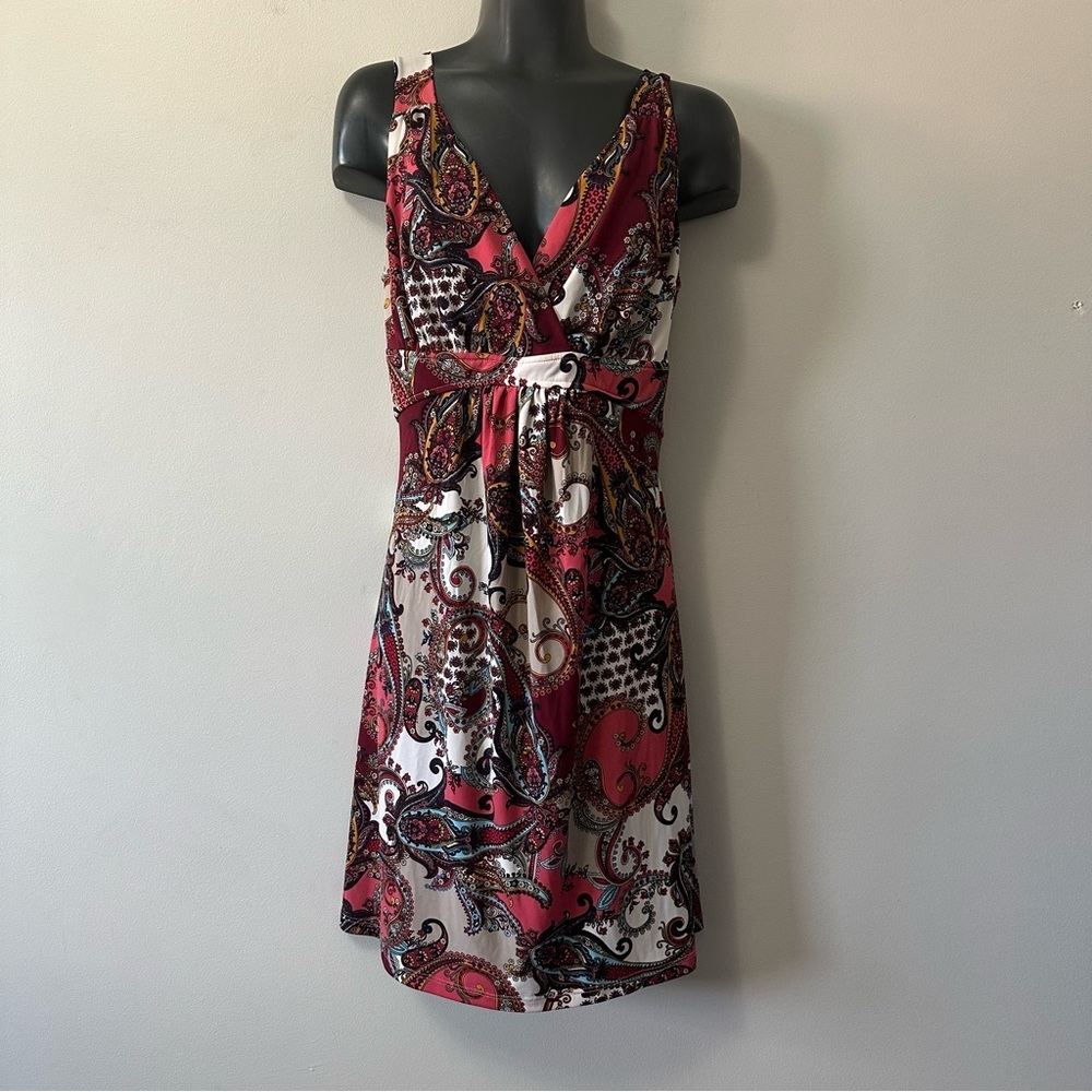 Laura Elegant Paisley Mini Dress in Red and Black Medium